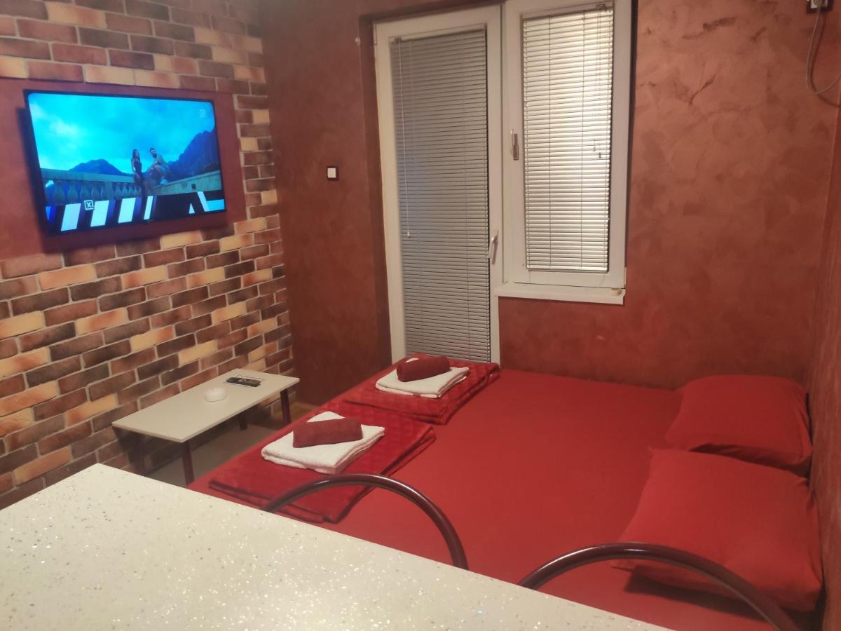 Modern Cozy Apartment Ni Екстериор снимка
